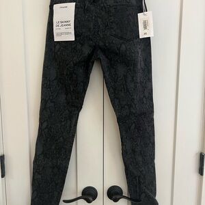 Frame Denim Snake Patterned Le Skinny Jeans 28 Retail $220